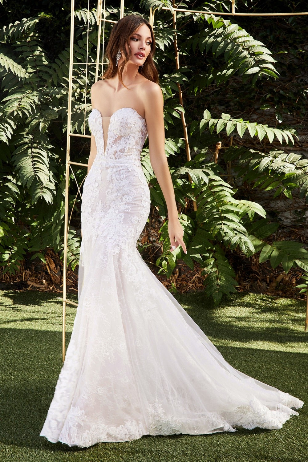 22 Wedding Dresses for Big Busts - hitched.co.uk